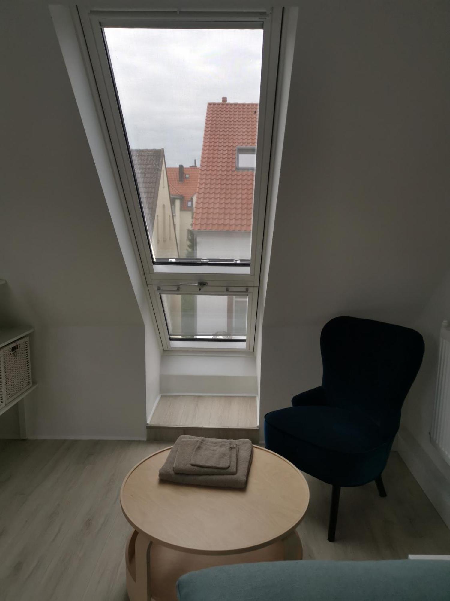 Dachzimmer Mit Kochecke Und Duschbad, Nahe Messe Hanower Zewnętrze zdjęcie